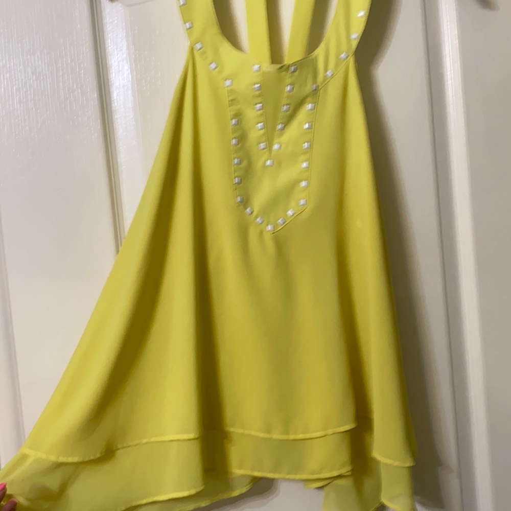 Yellow top